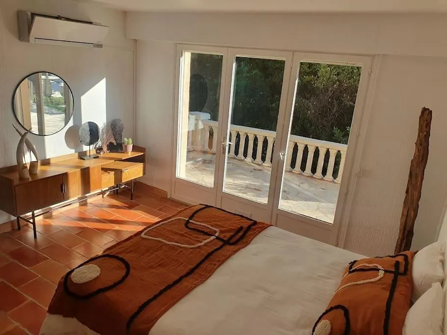 Bas De Villa Avec Piscine Partagee Vallauris Holiday home